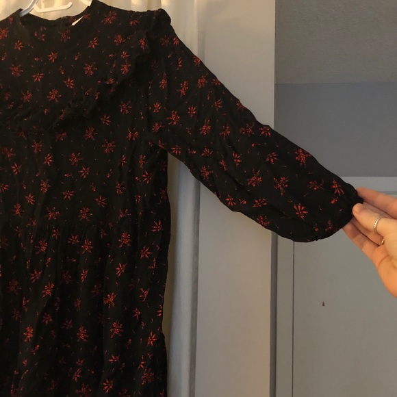 Navy/red long sleeved peasant dress from Zara - Picture 4 of 4